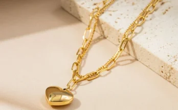 감사를 담은 성능 제대로인블리스 I SEGNI 18K 다이아 크로스 목걸이 미디움상세히 알려드립니다.